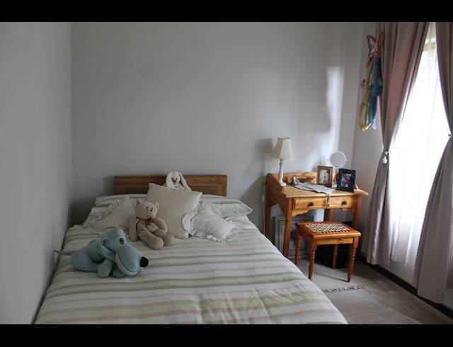 3 BEDROOM TOWNHOUSE FOR SALE IN THE COVES